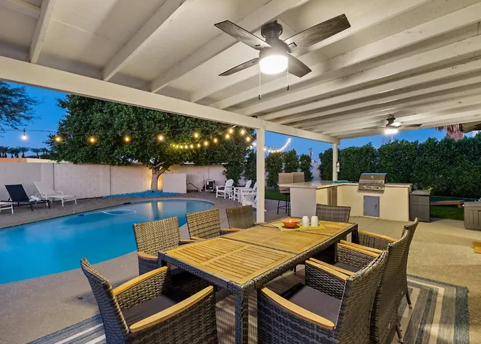 Modern Old Town Oasis - Pool & Outdoor Kitchen * Scottsdale