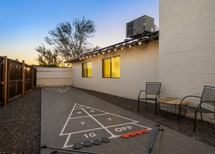 Modern Old Town Oasis - Pool & Outdoor Kitchen * Scottsdale